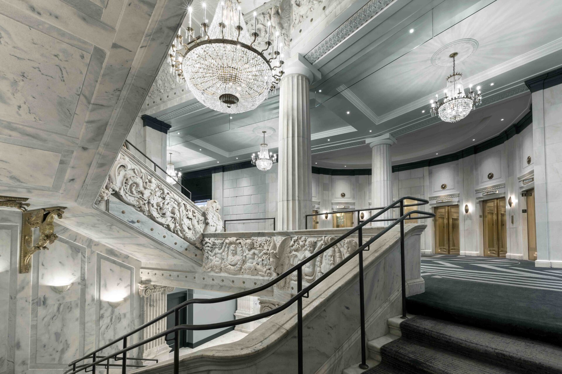 The Candler Hotel Atlanta, Curio Collection by Hilton